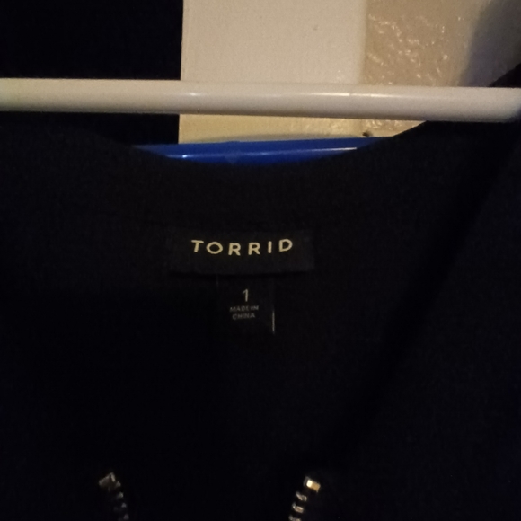 Torrid long black top and shorts - Picture 2 of 4